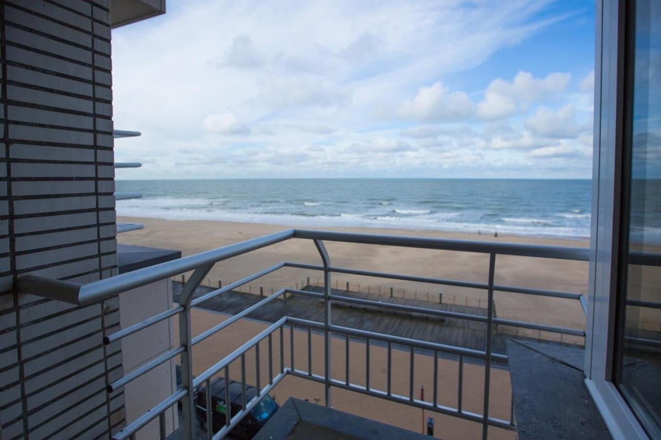 Bright Apartment With Sea View Ostend Exterior foto